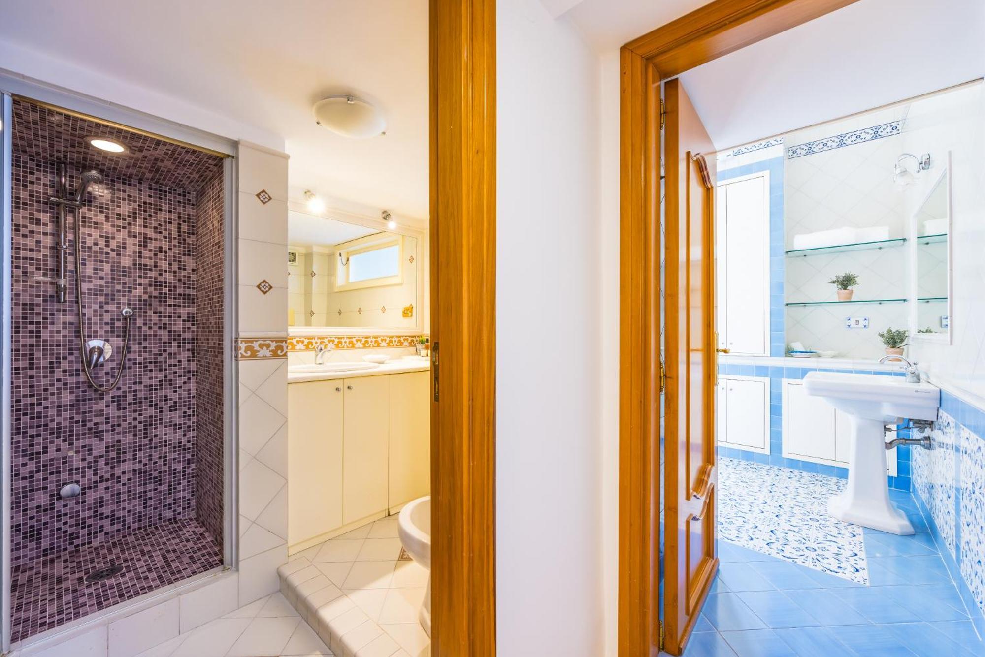 Centrally Located By The Sea Prestigious Appartement